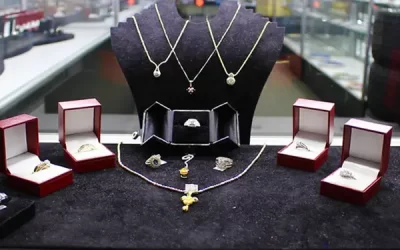 Why Pawn Shops Are A Great Place To Buy Jewelry